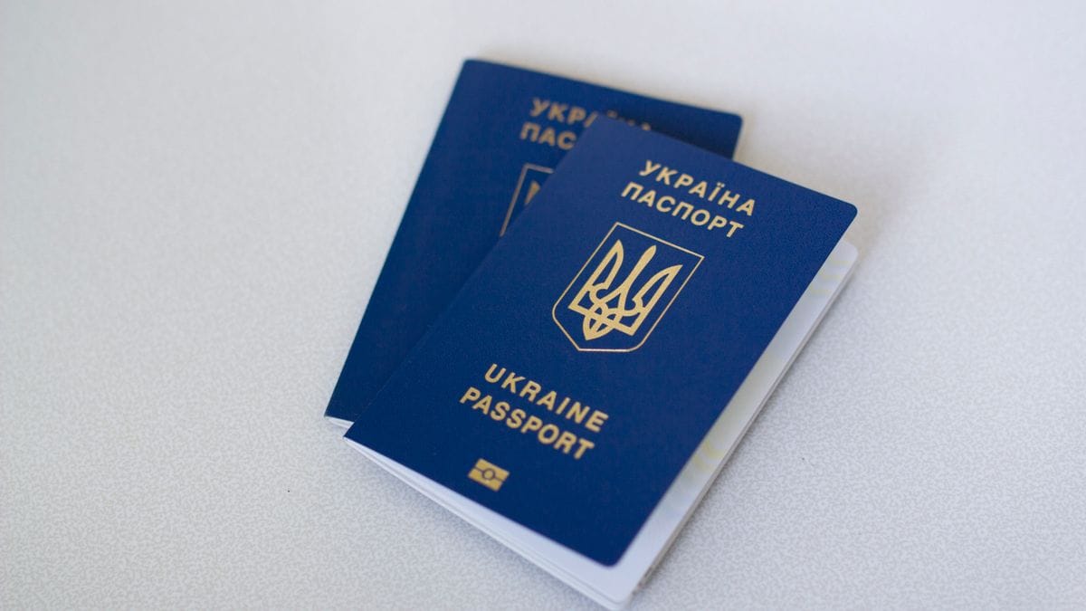 eta uk paspoort kinderen baby document met ouder
