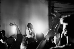 Naar een concert in het VK? Zo werkt de UK ETA voor Belgische fans