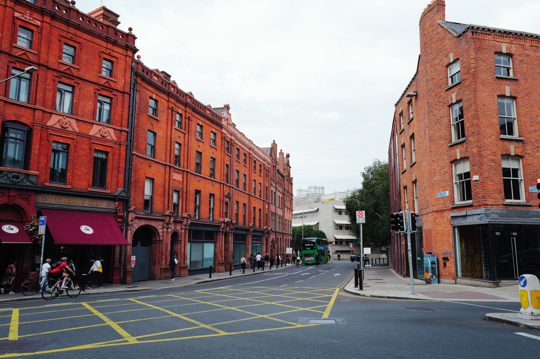 Straat in het centrum van Dublin in Ierland waar Belgische reizigers geen UK ETA nodig hebben